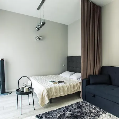 New Modern In The Old Town *