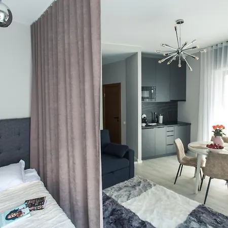 New Modern In The Old Town