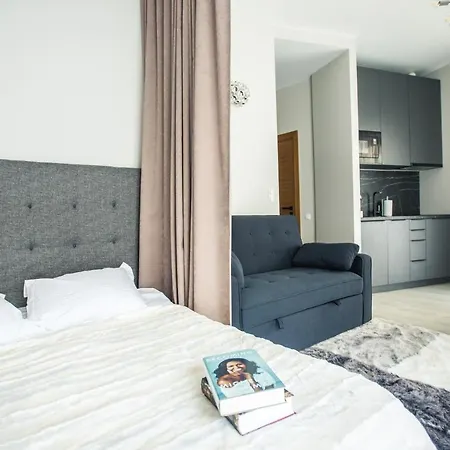 New Modern In The Old Town Apartment *