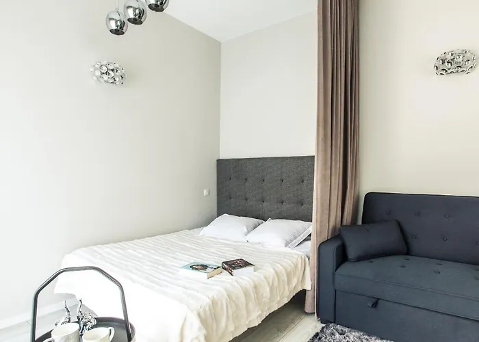 New Modern In The Old Town