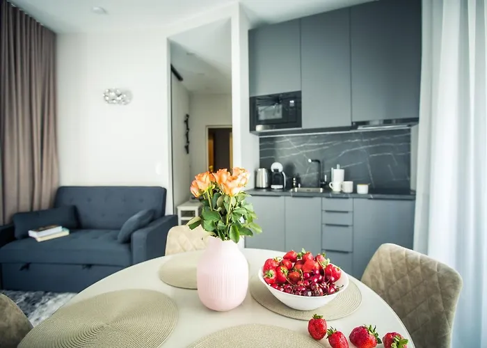 New Modern In The Old Town